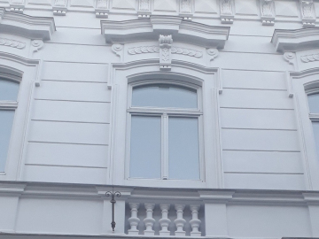 Historische Fenster mit modernem Fenstersystem