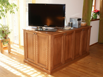 Sideboard im Landhausstil aus Eiche Massivholz geölt