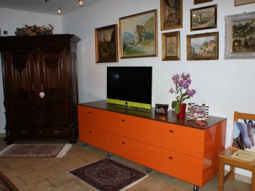 Sideboard mit Hochglanzlackierung